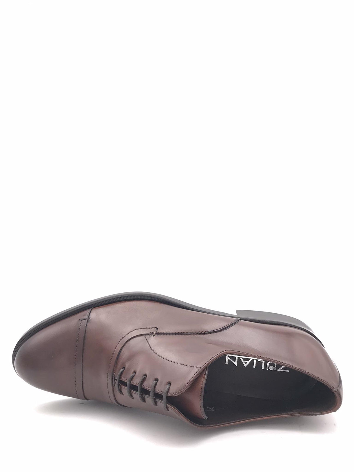 Scarpa allacciata elegante marrone