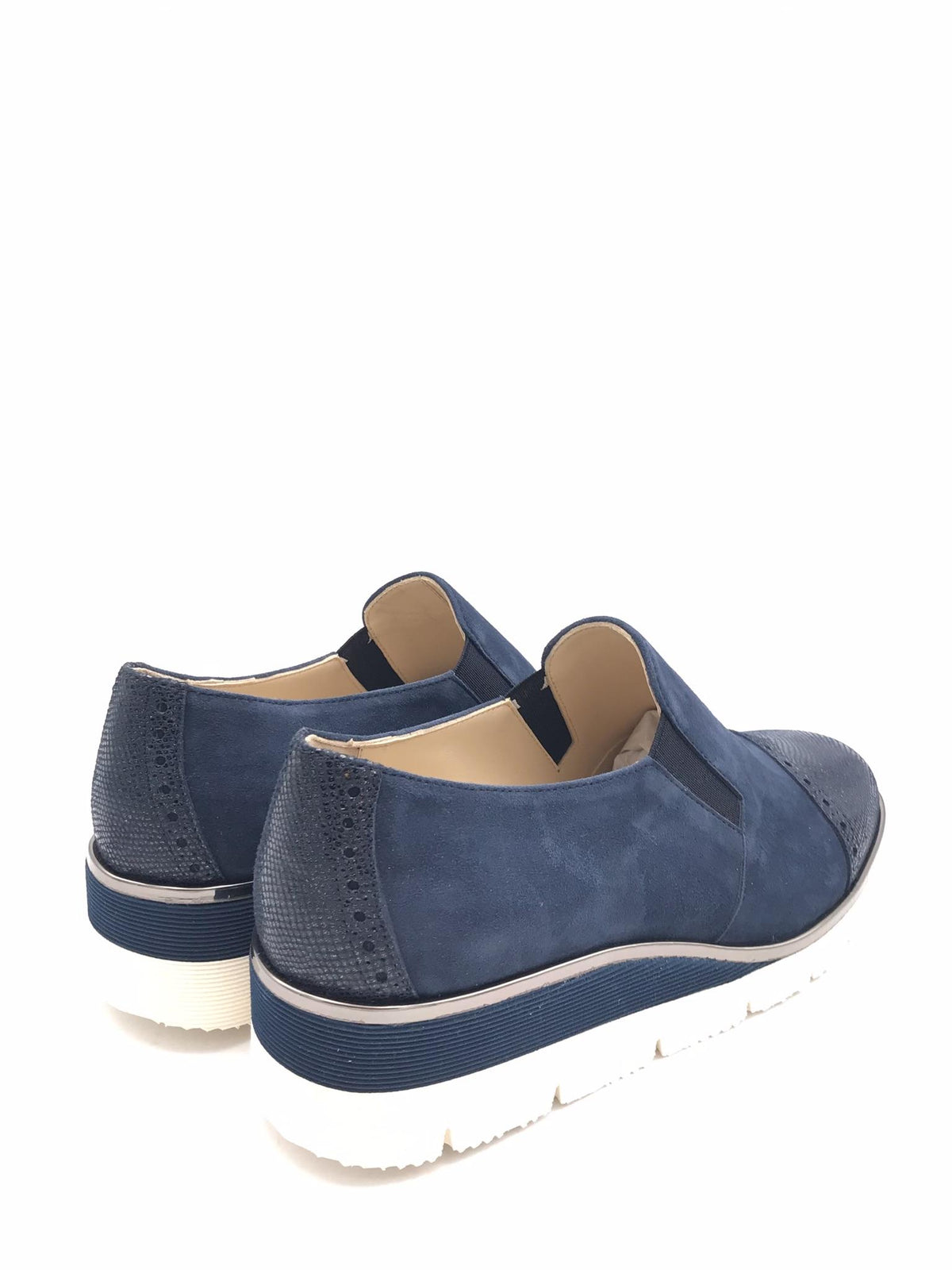 Scarpa accollata in camoscio blu 670 BLU ZULIAN 