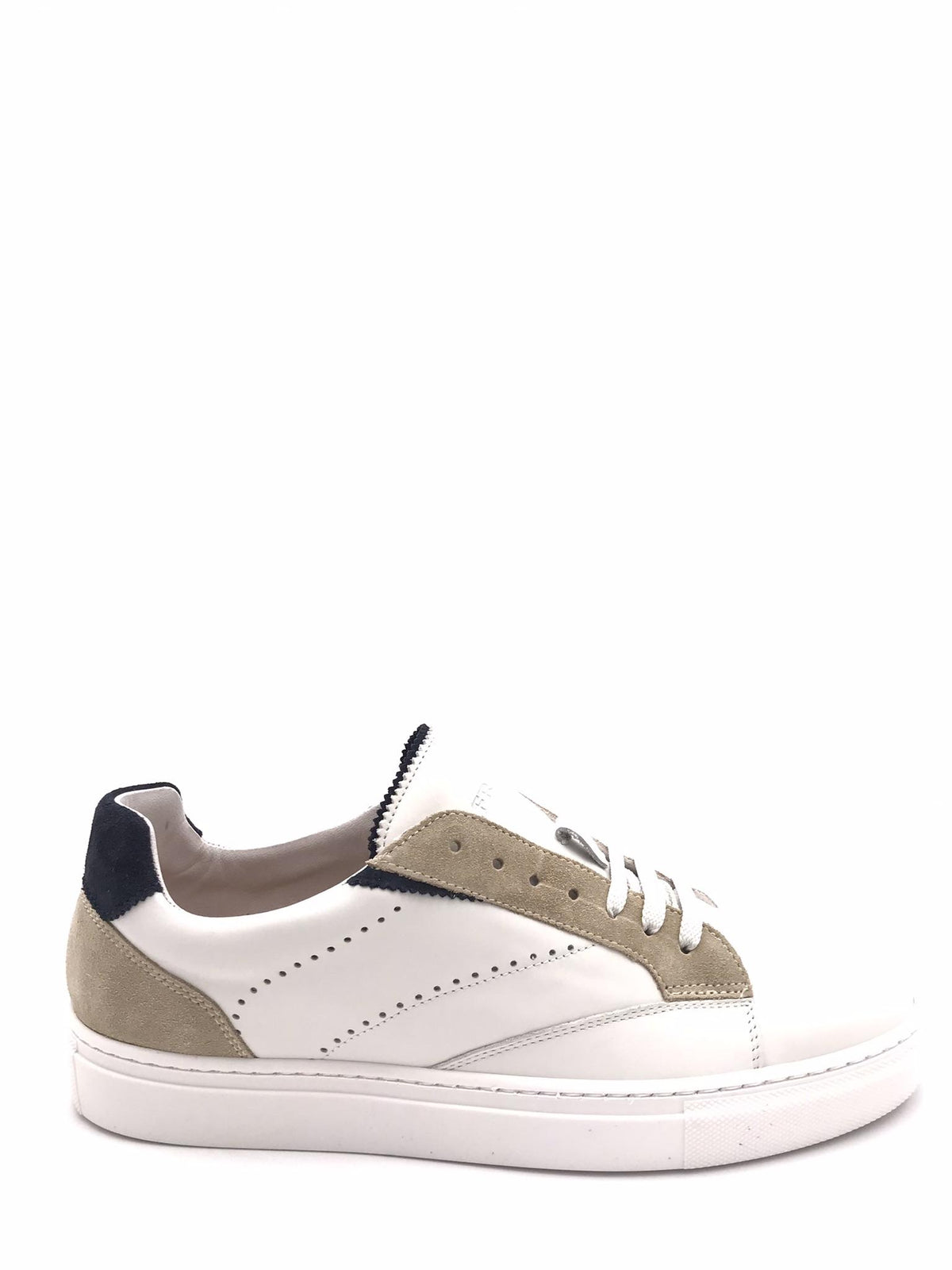 Sneakers in pelle bianca 29M2 BIANCA FRAU 